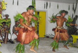 Le groupe d'artistes «Te ui tama no Ragnivavae»